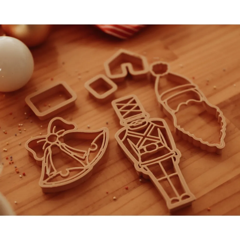 Kinfolk Pantry Artico | Inverno | Formina in bioplastica per pasta modellabile Schiaccianoci